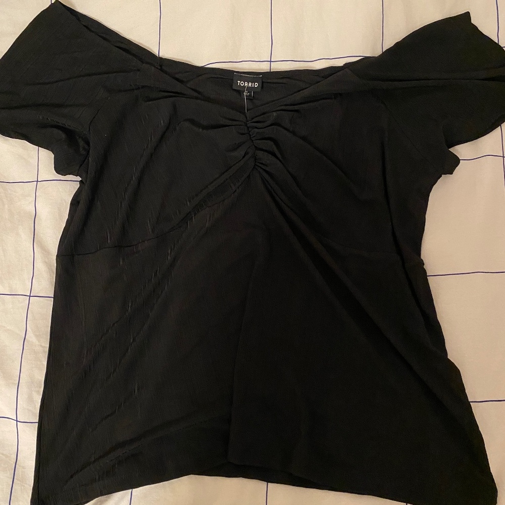 NWT Plus Size Black Women's Tee 4X